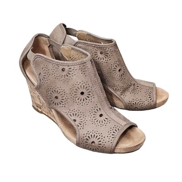 Life Stride Hinx Wedge Floral Suede Boho Sandal - Picture 3 of 11